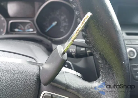 2016 Ford Focus Se из США, поврежденный, VIN 1FADP3F28GL266789